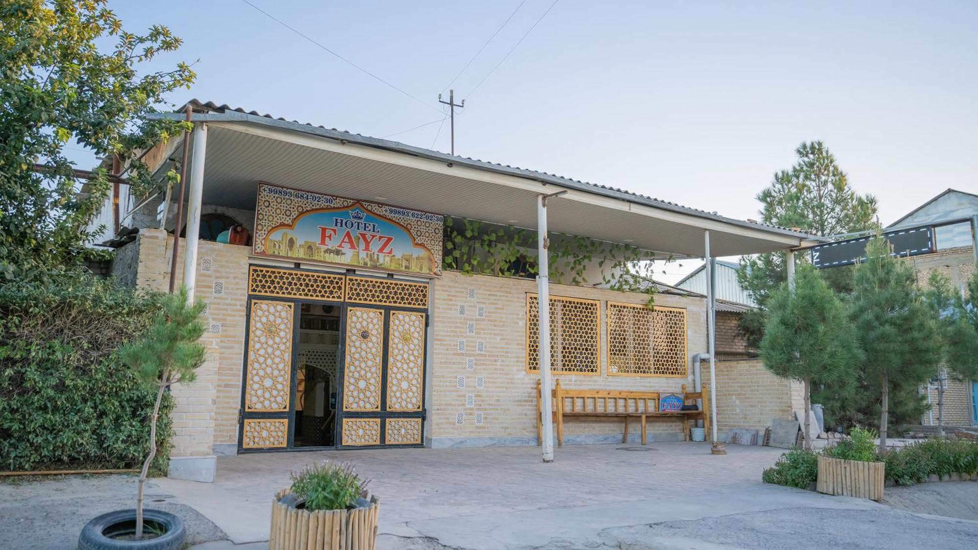 בוקורו Fayz Hostel מראה חיצוני תמונה