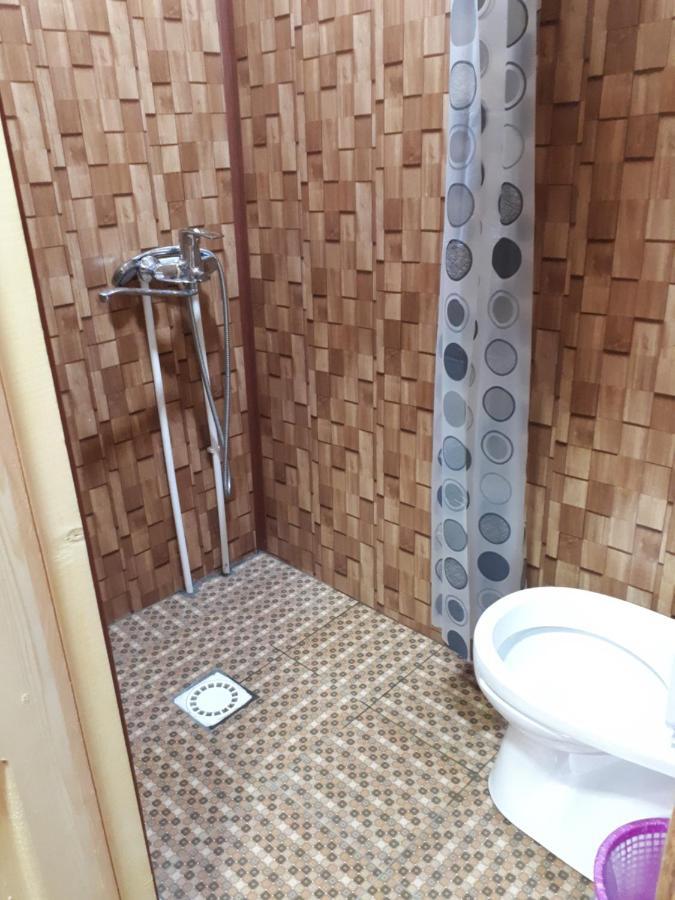 בוקורו Fayz Hostel מראה חיצוני תמונה