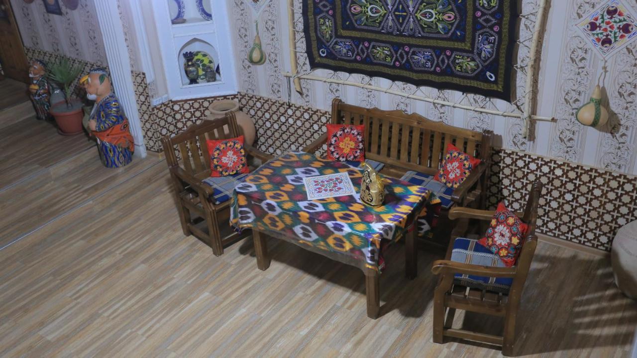 בוקורו Fayz Hostel מראה חיצוני תמונה