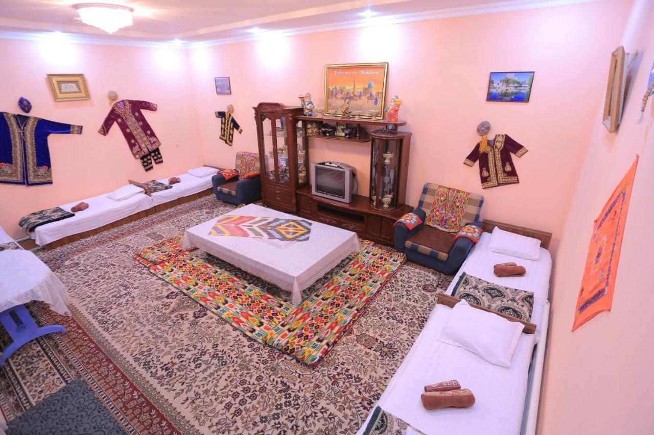 בוקורו Fayz Hostel מראה חיצוני תמונה